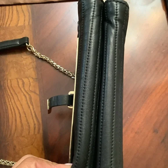 VINCE CAMUTO LEATHER SHOULDER BAG - Picture 3 of 13